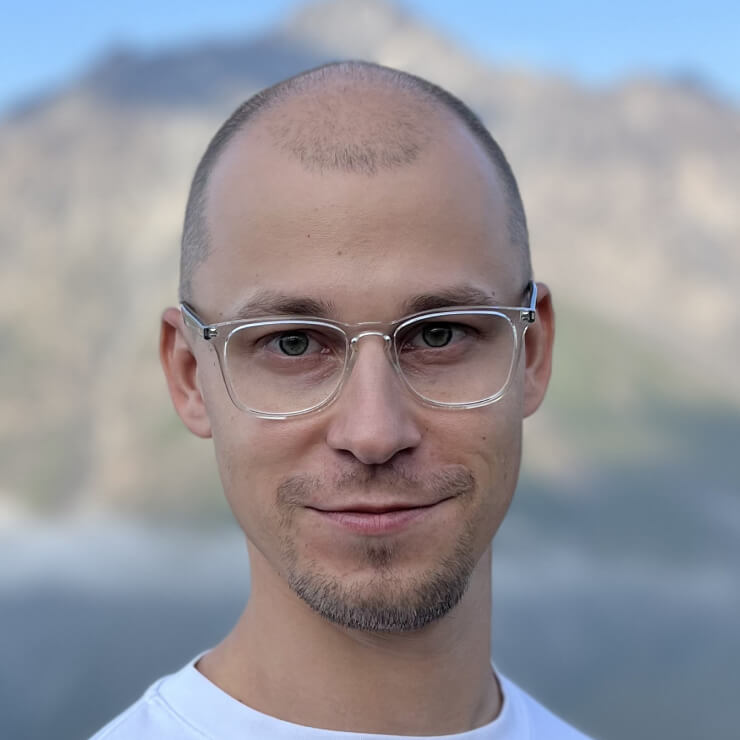 Георгий Новиков